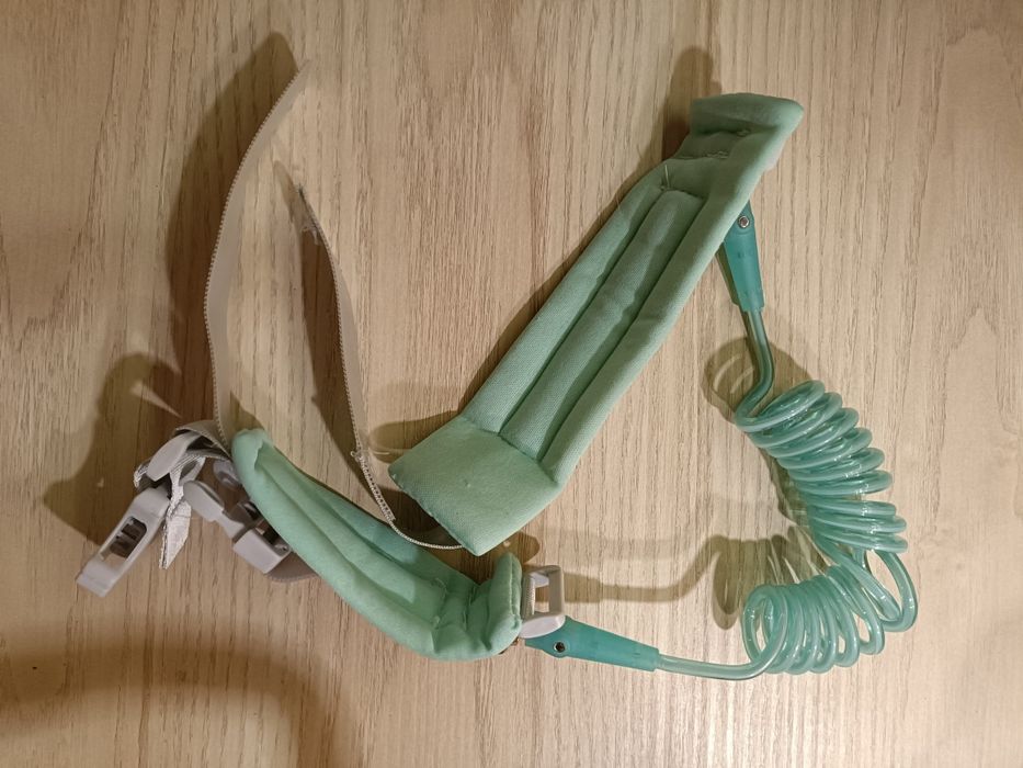 Szelki bezpieczeństwa, smycz rodzic dziecko