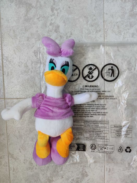 Brinquedos, decoração, candeeiros de parede pretos