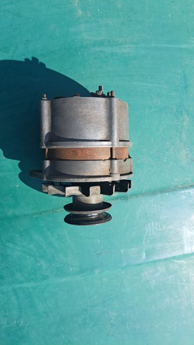 Генератор passat golf jetta vento t3 caddy 90a