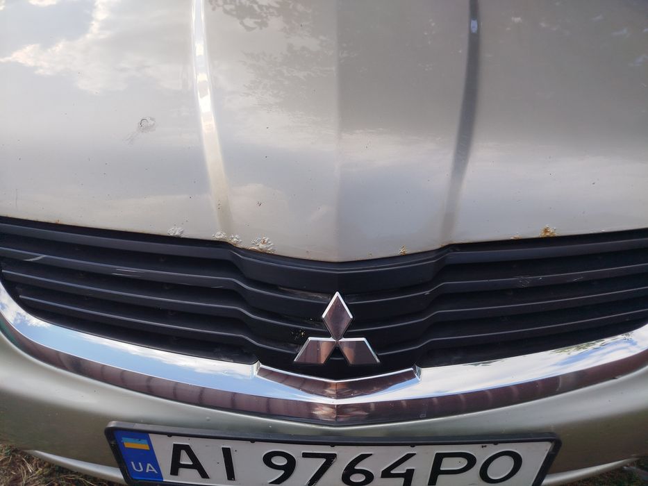 Mitsubishi Galant