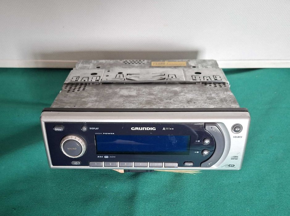 Rádio vintage, Grundig ALLIXX, SCD5490 RDS - 4x50W