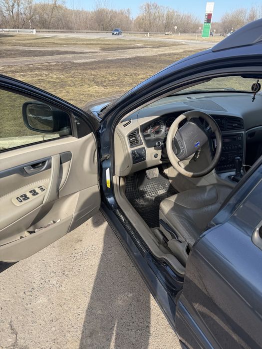 Volvo xc 70 повний привід