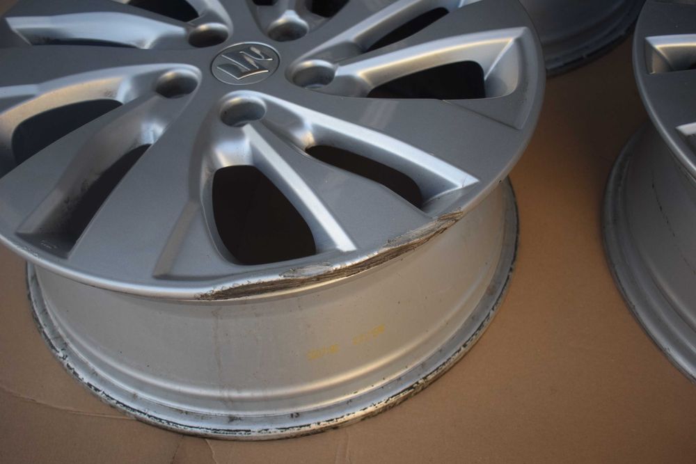 felga aluminiowa SUZUKI SX4 S-CROSS 6,5x17 ET50 5x114.3. 43210.64RF0