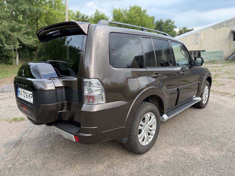 Mitsubishi Pajero  Wagon