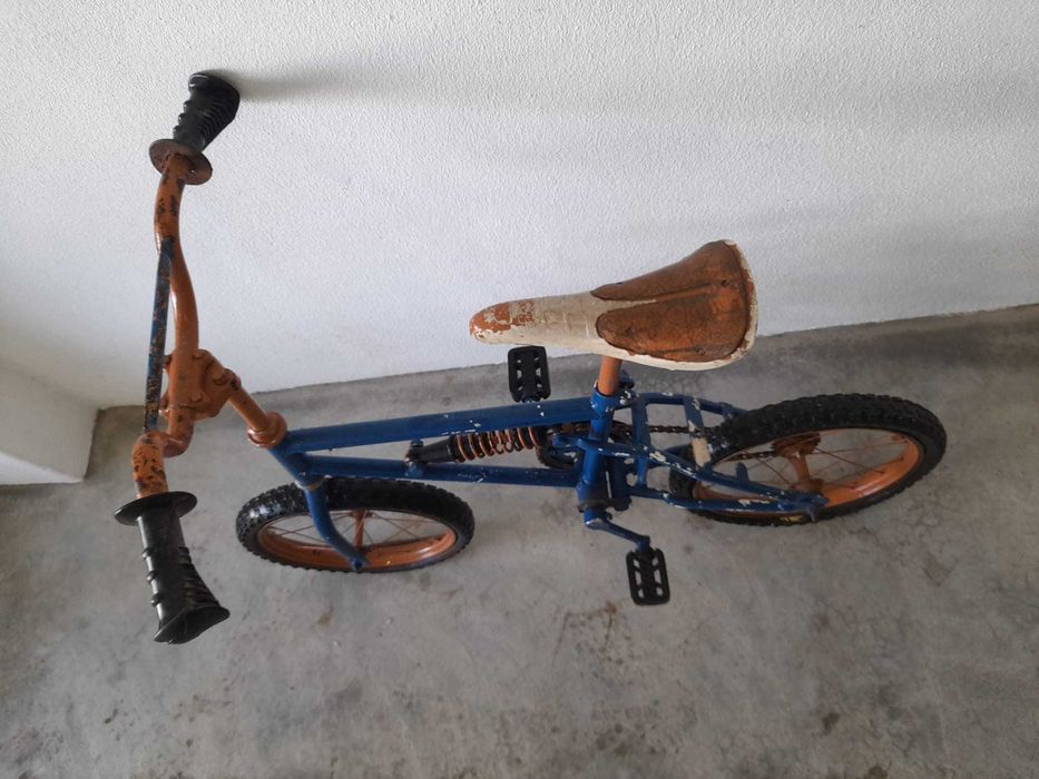 Bmx antiga de criança