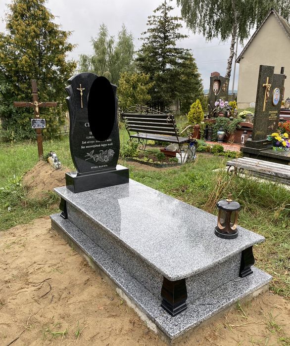 Пам‘ятники та вироби з граніту
