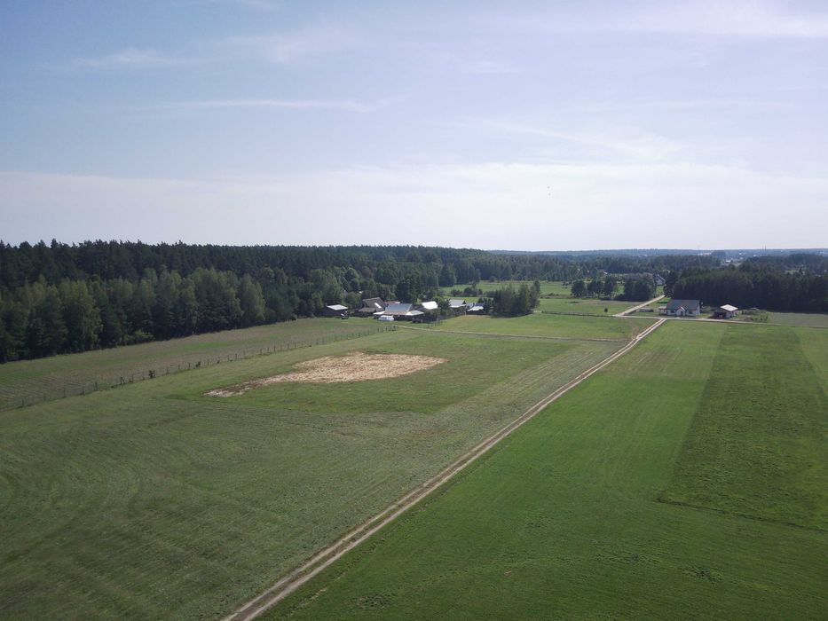 Działki z warunkami zabudowy w spokojnej okolicy