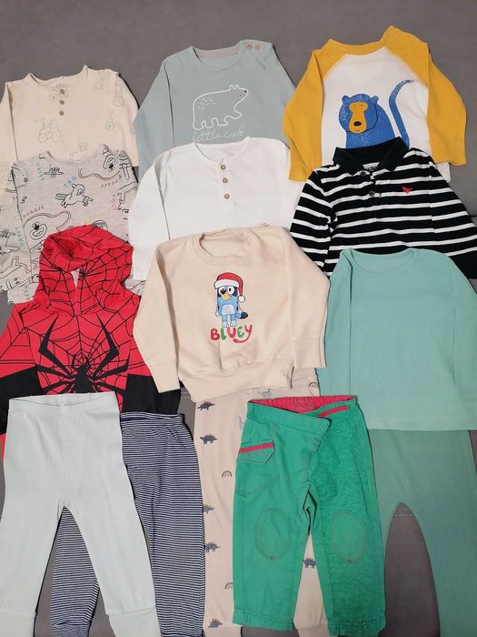 Великий лот одягу на 9-12 міс хлопчик