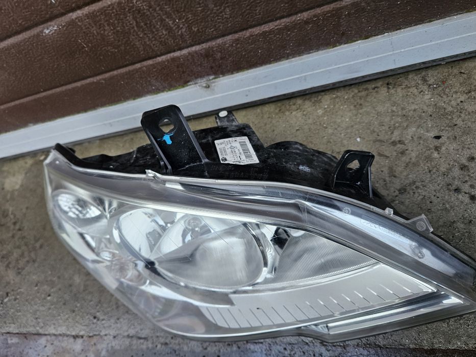 Фара права Mercedes Vito 639 2010-2014р.