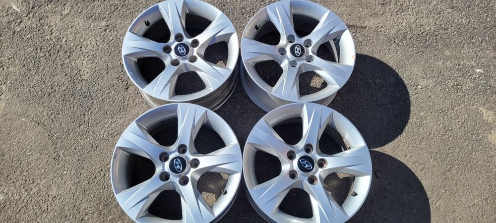 Oryginalne felgi Hyundai 16  5x114,3 polecam