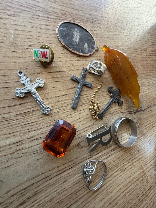 Zbiór różności-krzyżyki,pierscionki