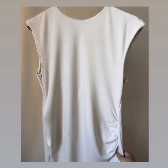Dopasowana sukienka ciążowa midi, H&M!