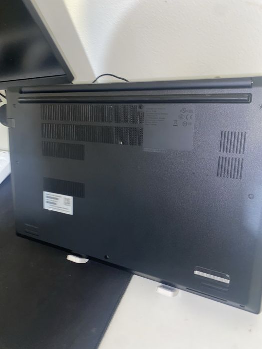 PORTATIL Lenovo ThinkPad E15 24gb RAM