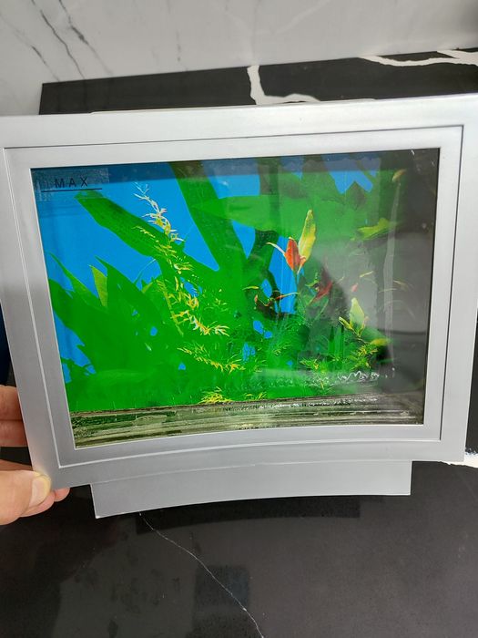 Aquário TV com luz para crianças