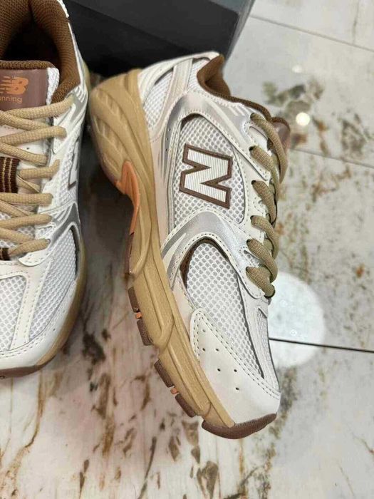 New Balance 530 R.43