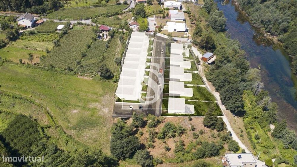Terreno  Venda em Águas Santas e Moure,Póvoa de Lanhoso — Águas Santas E Moure, Braga