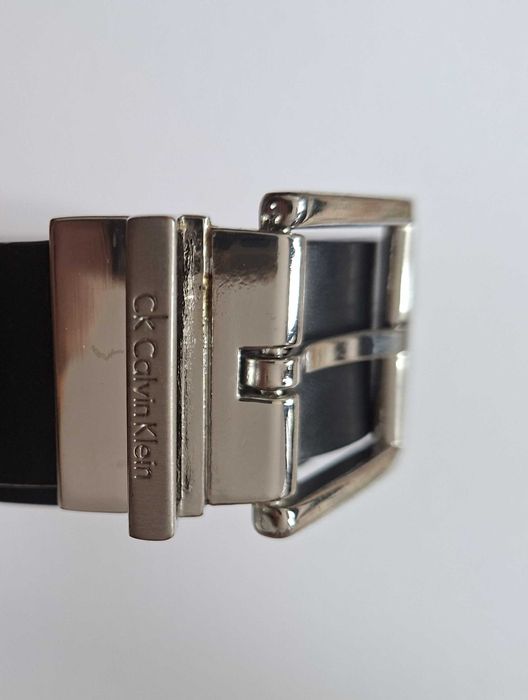 Cinto original CK Calvin Klein Reversível, em pele / couro, com 115cm