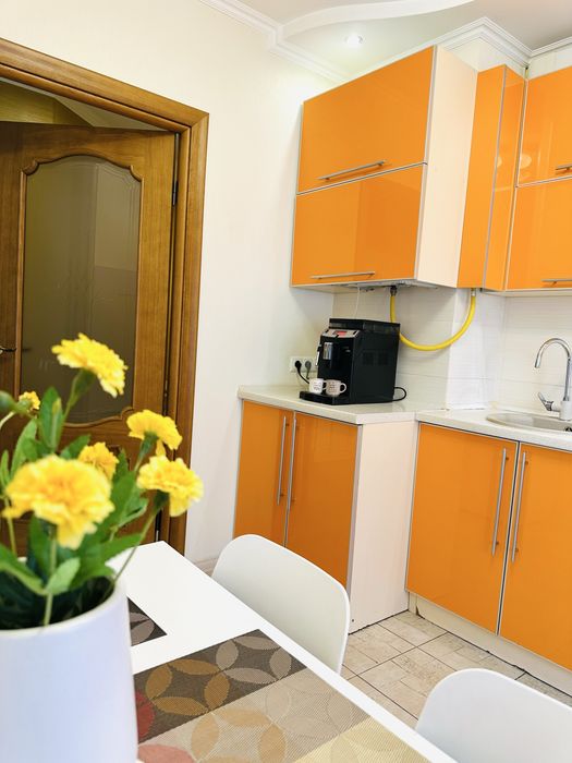 NAVIT 2-х кімн.люкс апартаменти з кавомашиною в центрі міста.Лебединка