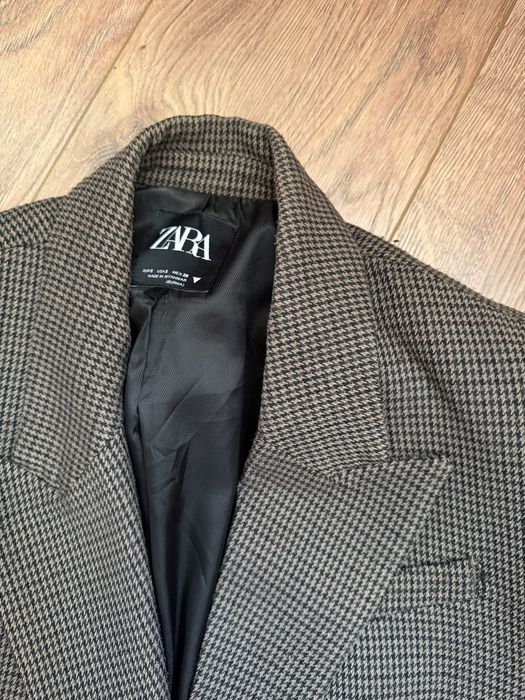 Піджак Zara.