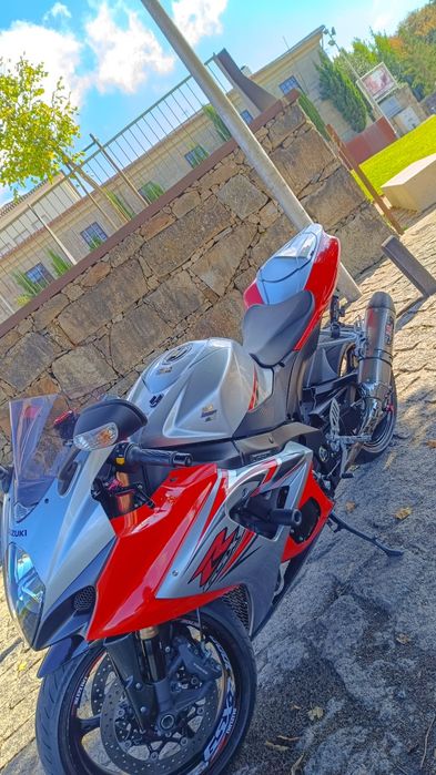 Suzuki GSXR 1000 k8