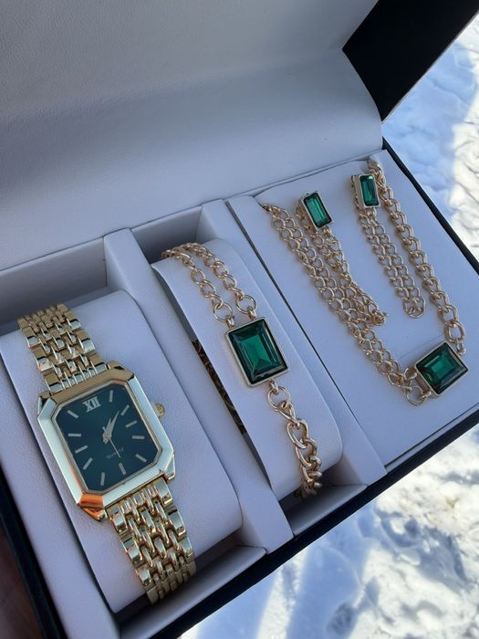 Прикраси з медичного сплаву