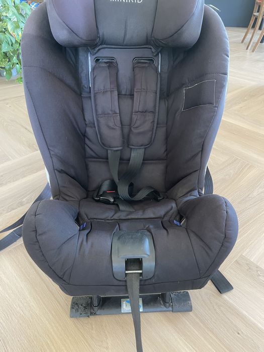 Fotelik samochodowy Axkid Minikid.