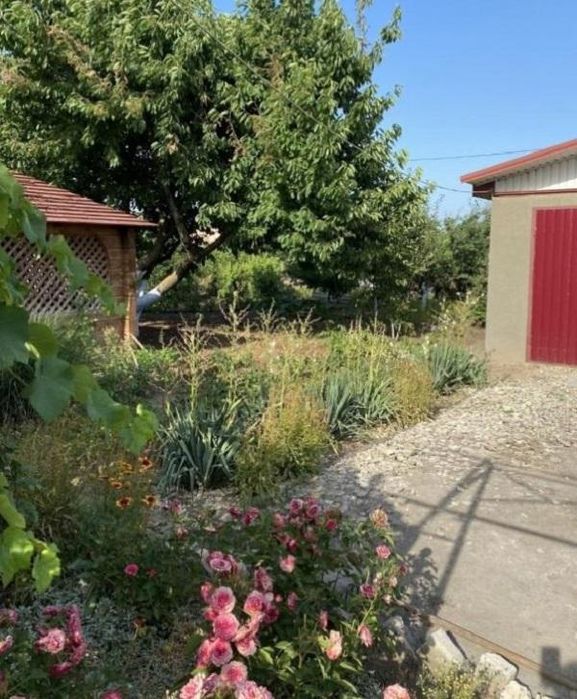 Продам жилой дом с коммерческим помещением.(213-709)