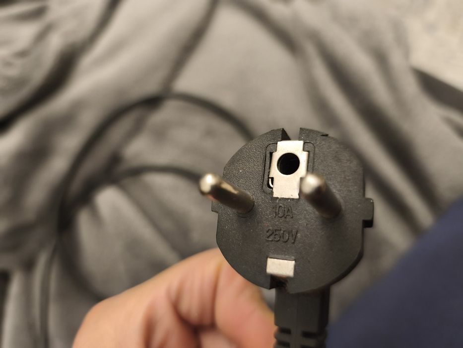 Kabel zasilający do komputera drukarki c13 3-pinowy 1m