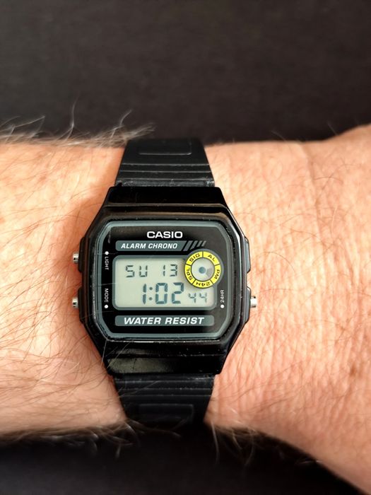 Sprzedam zegarek Casio F-94W
