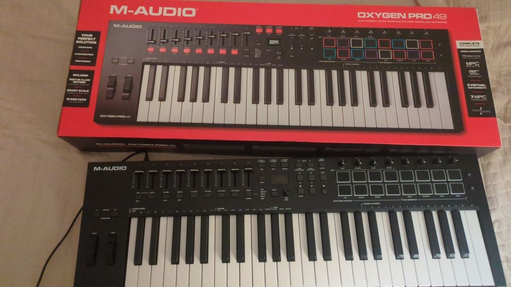 Keyboard/Teclado Oxygen Pro 49