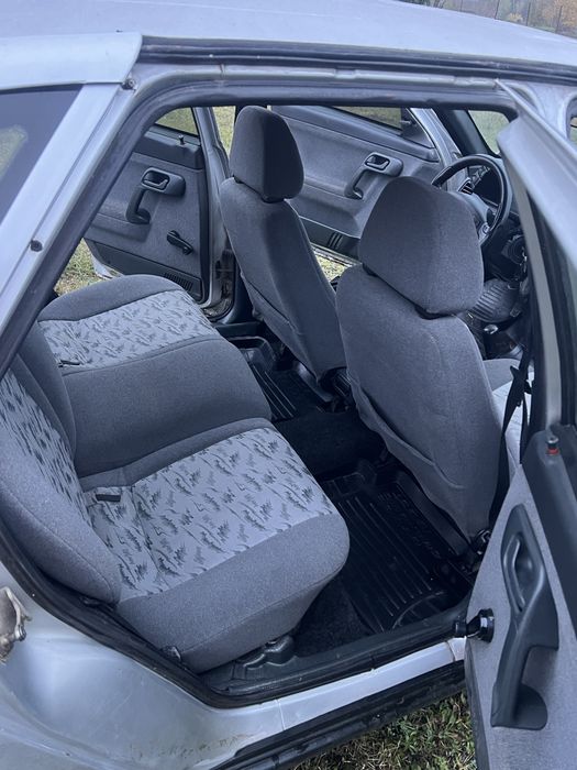 Автомобіль Ваз2112