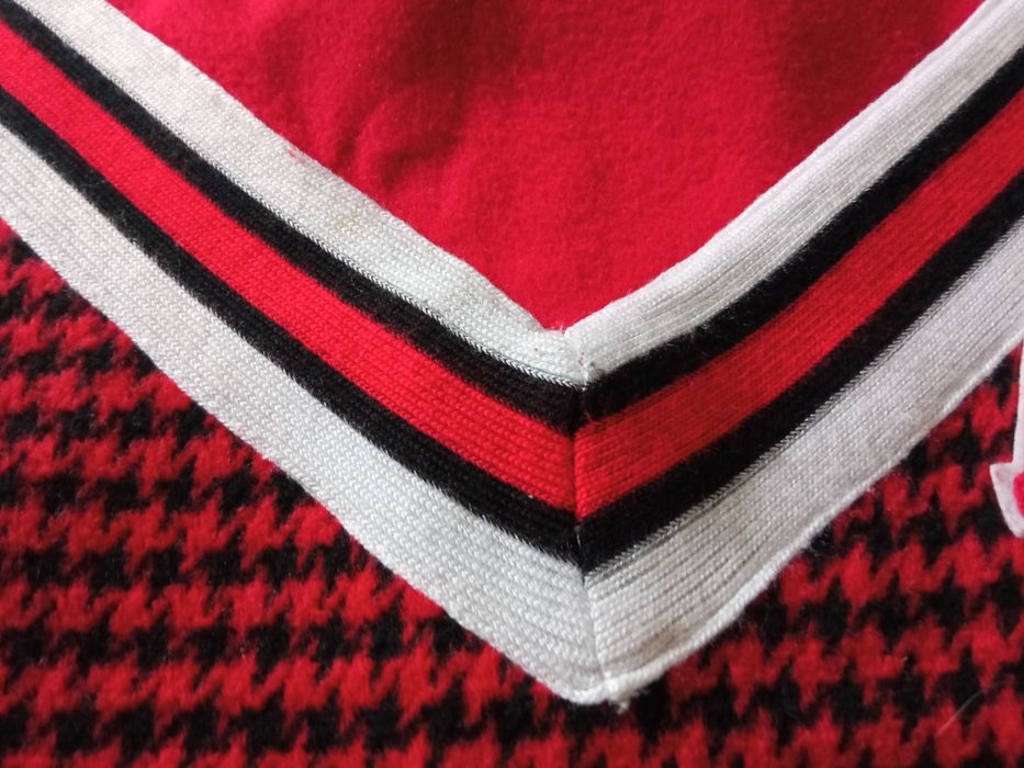 Vestido sem mangas de menina