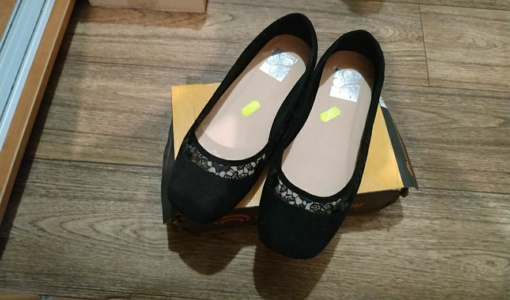 Продам женские туфли на широкую ногу