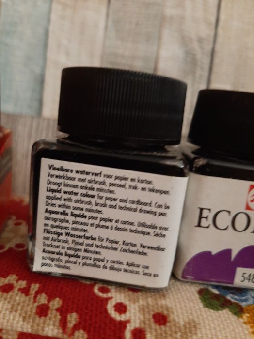 Tintas Ecoline + Decorfin.