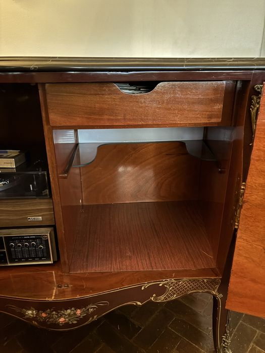 Comoda Luis XV pintada à mão - Peça única!!