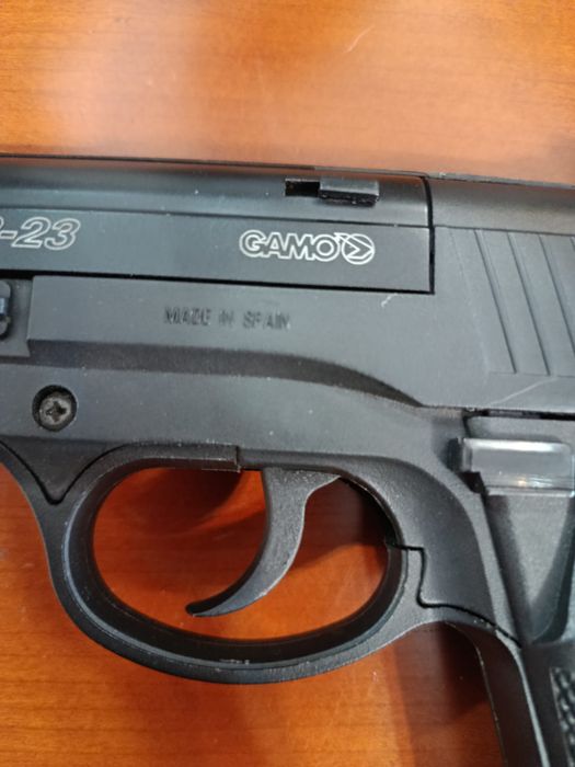 Pressão de ar P-23 Gamo