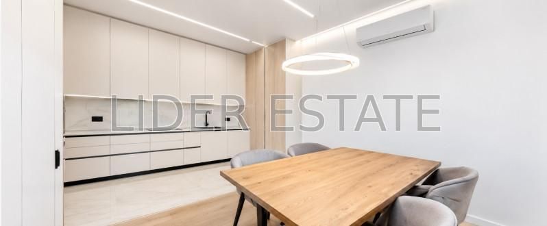 Продаж 2-кімнатної квартири в ЖК Uzh Towers | Слов'янська набережна, Ужгород