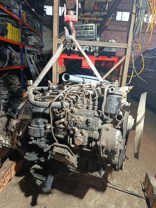 Motor e caixa ISUZU BEDFORD KBD 25