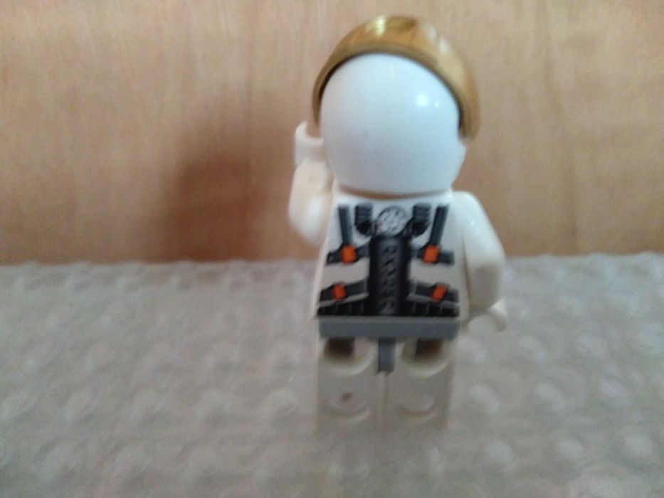 mm004 lego figurka mars mission Astronaut with Helmet and Sunglasses, Smirk, and Headset