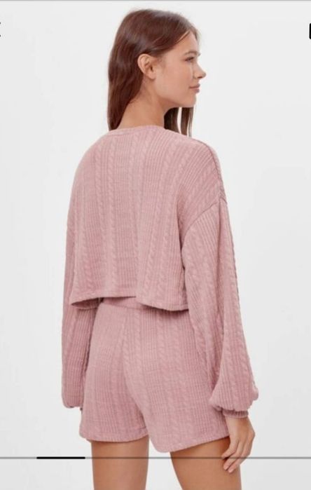 Продам новые  женские шорты Bershka  p.S.