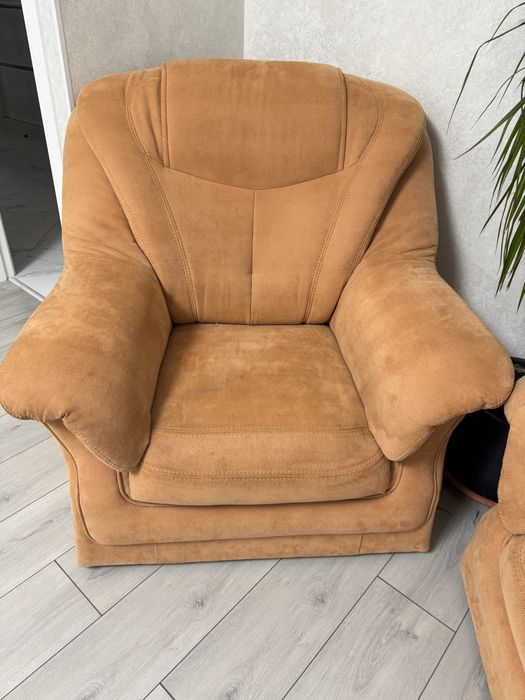 Продам 2 крісла