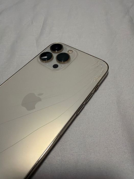 iPhone 13 Pro Max Gold 128GB батарея 74%, тріщини на задній панелі