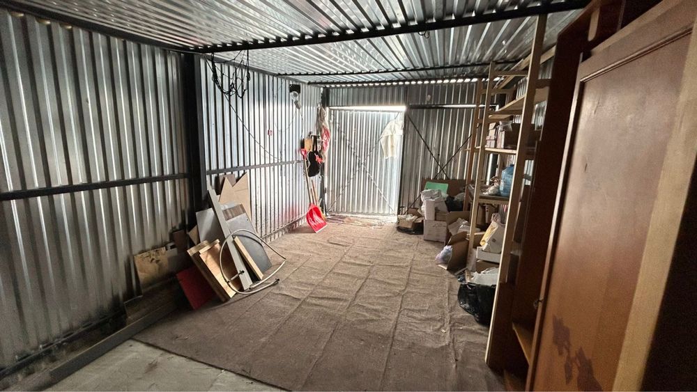 Металевий гараж 18м2 в ГБК «Борисфен» 3 на 6м. Початок ряду