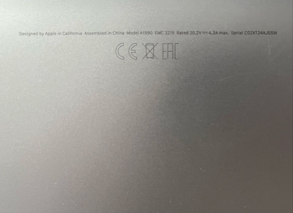 Apple MacBook Pro 15”- A1990