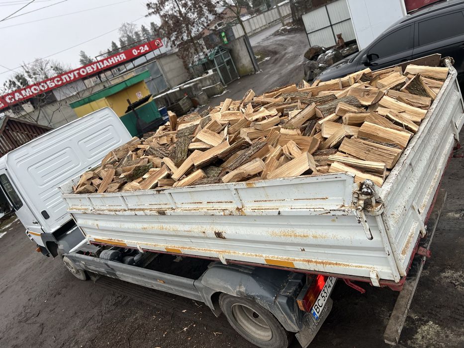 Дрова дуб та граб колоті рубані з доставкою