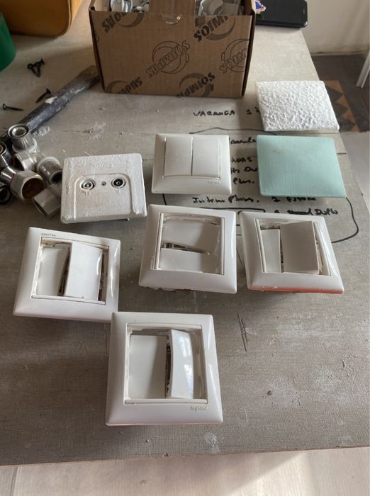 Tomadas legrand usadas