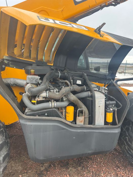Телескопічний навантажувач JCB 541-70