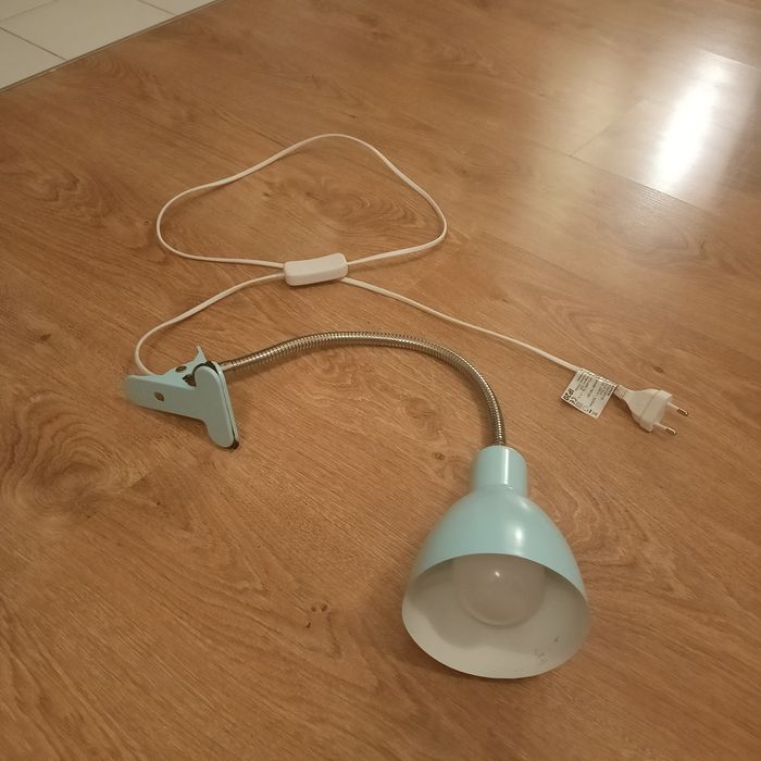 Lampa do przyczepienie używana