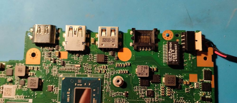 BIOS прошивка , архів наявних понад 20 000 (640 Gb)