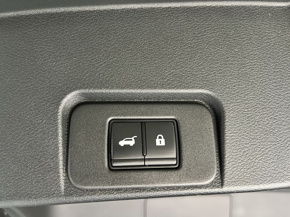 Nissan Rogue SV awd 2025p гарний стан авто